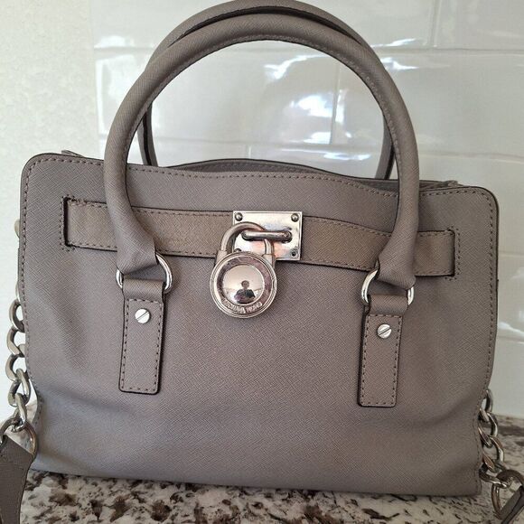Michael Kors Large Hamilton Saffiano Tote - Picture 1 of 12